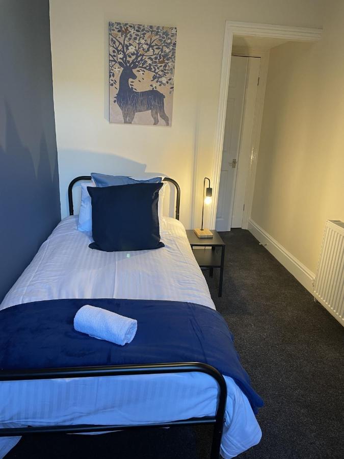 Howe - Newly Refurbished 2 Bedroom Flat Free Parking Gateshead Exterior photo